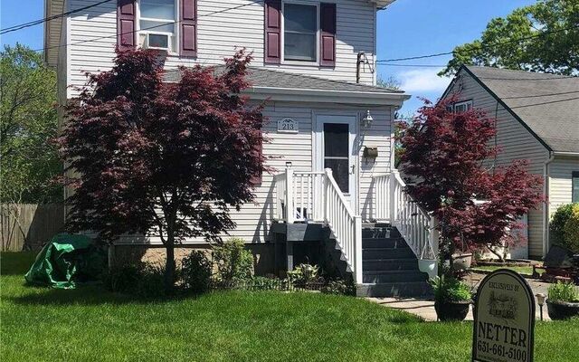 213 Frederick Ave, Babylon, NY 11702
