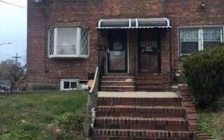 215-01 115th Rd, Cambria Heights, NY 11411