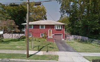 215 Brookside Ct, Copiague, NY 11726