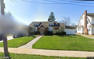 215 Porterfield Pl, Freeport, NY 11520