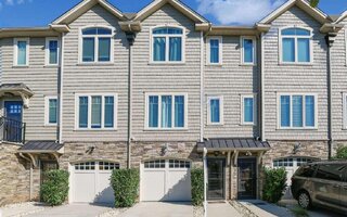 215 Roman Ave, Staten Island, NY 10314
