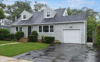 2151 Johnson Pl, Bellmore, NY 11710