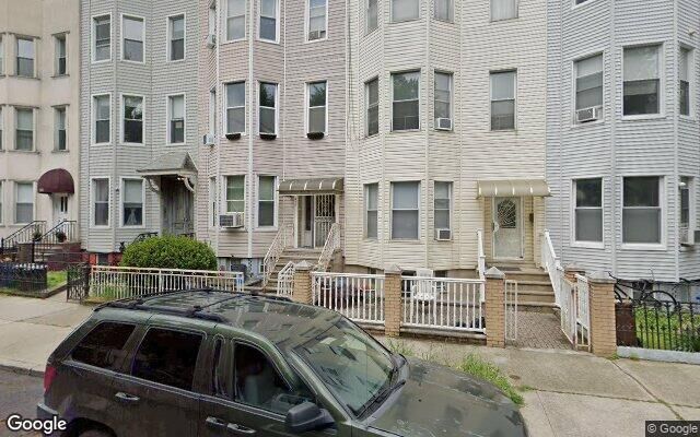 217 N Henry St, Brooklyn, NY 11222