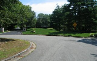 2171 Bellasonia Ct, Syosset, NY 11791