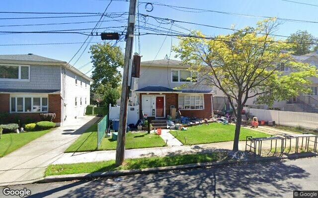 2180 S Railroad Ave, Staten Island, NY 10306