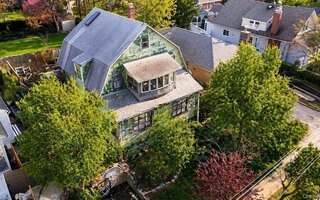 21820 36th Ave, Bayside, NY 11361