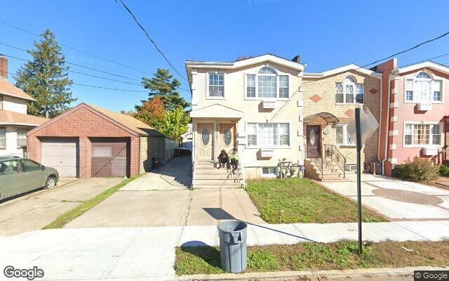 219-11 135th Ave, Springfield Gardens, NY 11413