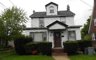 22 Brown Ave, Hempstead, NY 11550