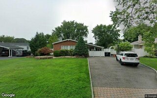 22 Dartmouth Dr, Smithtown, NY 11787