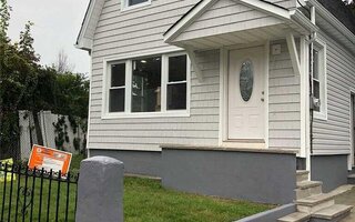 22 Valentine St, Roosevelt, NY 11575