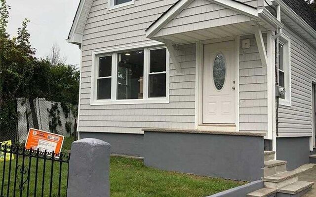 22 Valentine St, Roosevelt, NY 11575