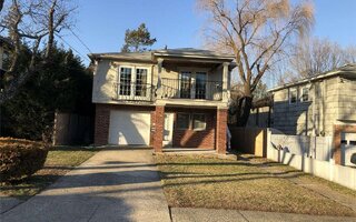 220-03 38th Ave, Bayside, NY 11361