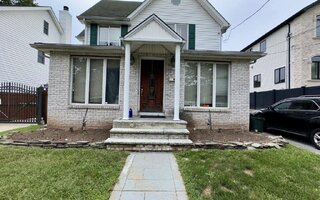 220 Sprague Ave, Staten Island, NY 10307