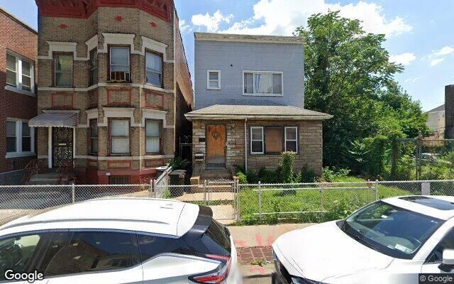 223 E 35th St, Brooklyn, NY 11203