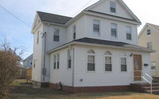 223 Jackson Ave, Mineola, NY 11501