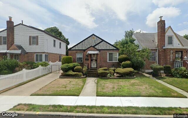 224-06 114th Rd, Cambria Heights, NY 11411