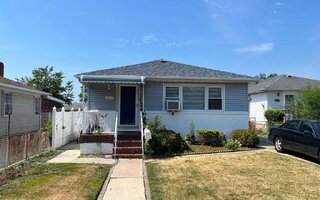 225-12 S Conduit Ave, Springfield Gardens, NY 11413