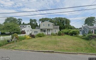 225 Lyman Rd, East Patchogue, NY 11772