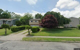 226 Brentwood Pkwy, Brentwood, NY 11717