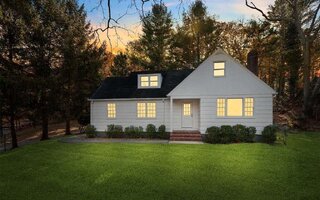 226 Landing Ave, Smithtown, NY 11787
