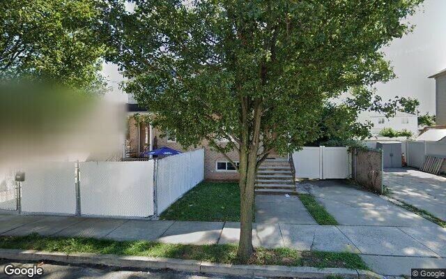 228 Moreland St, Staten Island, NY 10306