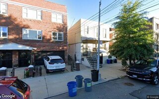 23-84 33rd St, Astoria, NY 11105
