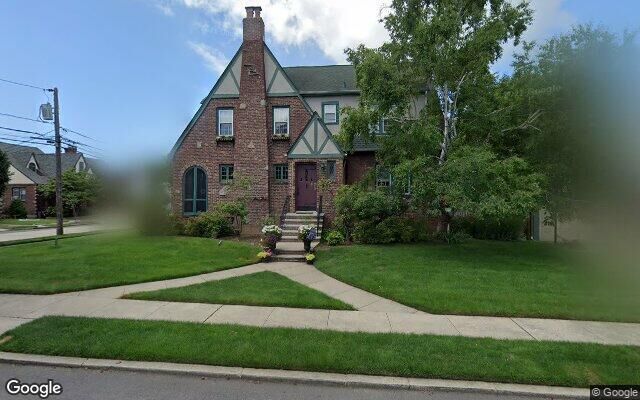 23 Evergreen Ave, Lynbrook, NY 11563