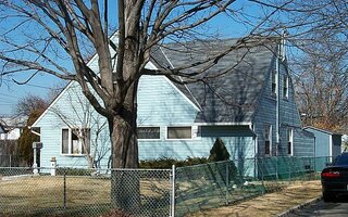 23 Saddler Ln, Levittown, NY 11756