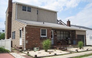 23 Vinton St, Long Beach, NY 11561
