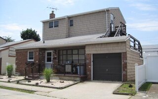 23 Vinton St, Long Beach, NY 11561
