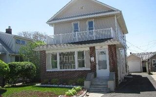 230 W Pine St, Long Beach, NY 11561