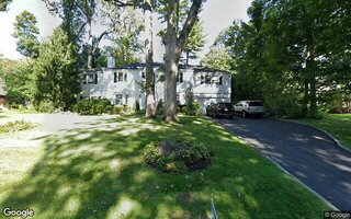 231 Dogwood Ln, Manhasset, NY 11030