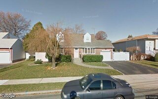 231 N Walnut St, Massapequa, NY 11758