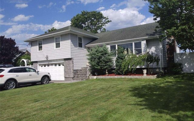 232 Ocean Ave, Amityville, NY 11701 (Yard)