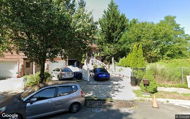 233 Wellington Ct, Staten Island, NY 10314