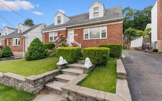 233 Woodland Ave, Yonkers, NY 10703