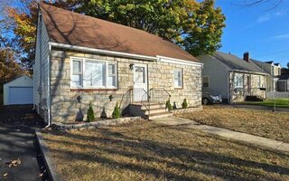 234 Rutland Rd, Freeport, NY 11520