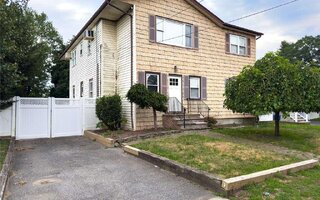 2346 Fowler St, North Bellmore, NY 11710