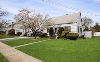 235 Madison Ave, Oceanside, NY 11572