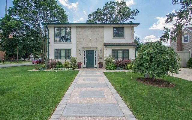 2378 5th St, East Meadow, NY 11554