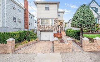 238-11 148th Dr, Rosedale, NY 11422