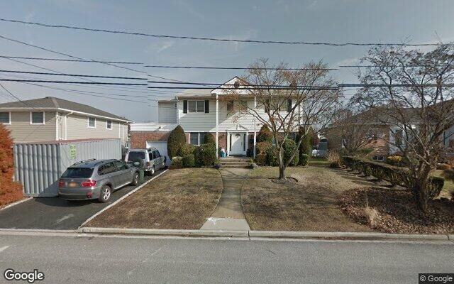 238 Bayview Ave, Massapequa, NY 11758