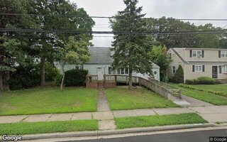 238 N Oak St, Massapequa, NY 11758