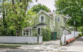 24 5th Ave, Bay Shore, NY 11706