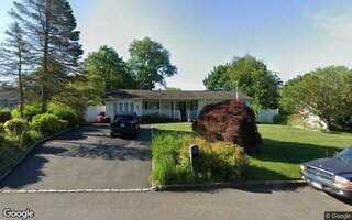 24 Akron Pl, Shoreham, NY 11786