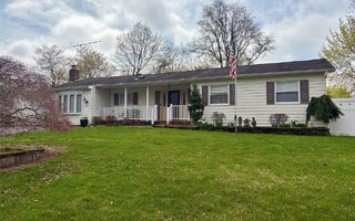 24 Akron Pl, Shoreham, NY 11786