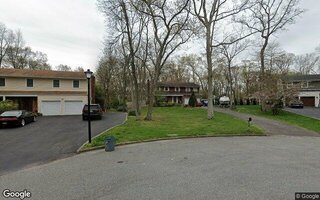 24 Cornflower Ln, East Northport, NY 11731