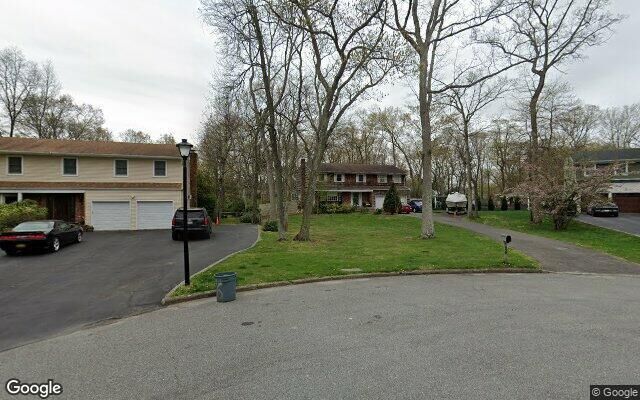 24 Cornflower Ln, East Northport, NY 11731