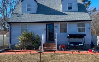 24 Johns Neck Rd, Shirley, NY 11967