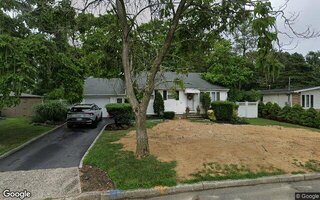 24 Morning Dr, Centereach, NY 11720